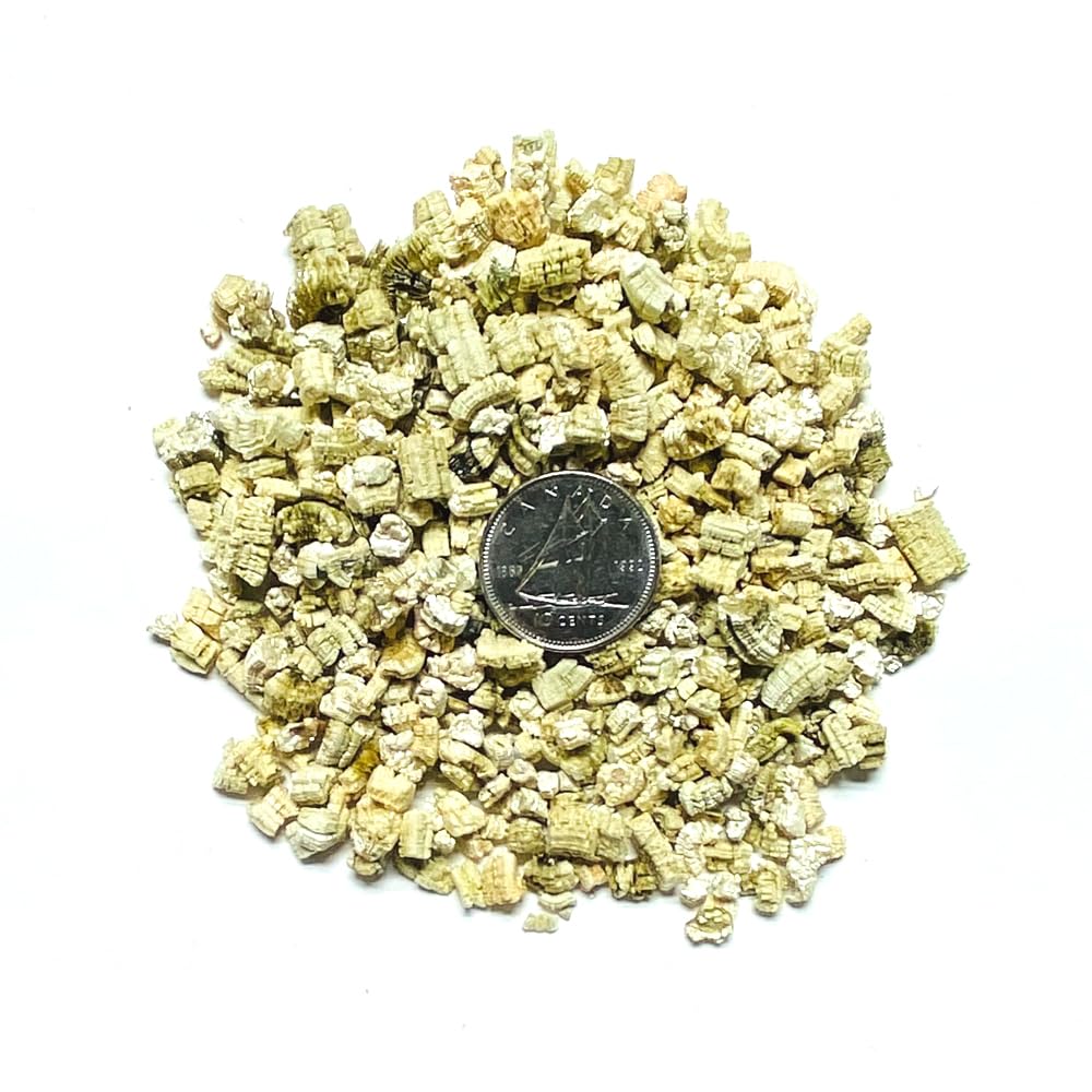 Vermiculite Medium, Supplies The Roots with Plenty of Oxygen so Growing Plants are Stronger, Healthier, and Have Higher yields. (5 litres)
