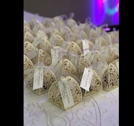 KPOSIYA Pack of 100 Laser Cut Rose Candy Boxes, Favor Boxes 2.5"x 2.5"x 3.1", Gift Boxes Bridal Shower Anniverary Birthday Party Wedding Favor (100,Beige)
