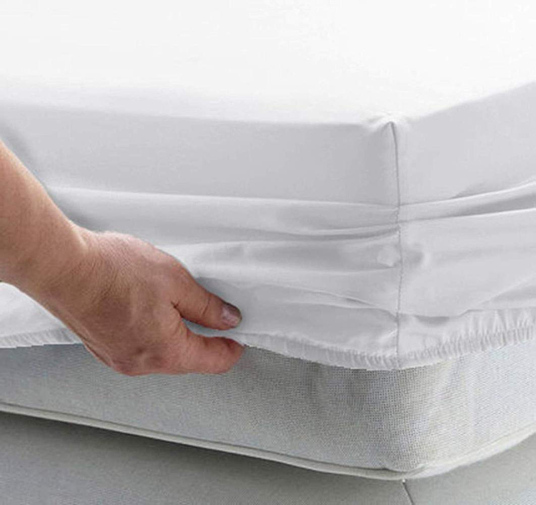 Queen Size Premium Cotton Fitted Sheet Only - 300 Thread Count Pure Natural Cotton Fabric - 15" Deep Pocket,Breathable,Ultra Soft & Silky (Queen,White)