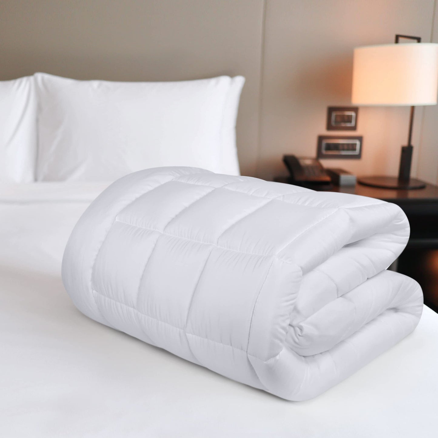 Utopia Bedding Full/Double Mattress Pad, Quilted Fitted Premium Mattress Protector, Deep Pocket Cover Stretches up to 16 Inches, Fluffy Pillow Topper (54x75 Inches, White)