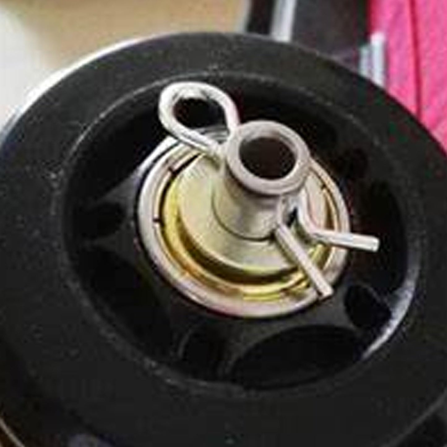 UOIENRT 250Pcs Hairpin Cotter Pin Assortment Kit, Cotter Key R Clips, Cotter Pins and Cotter Pin Set for Hitch, Lawn Mower, Truck (Zinc Plated Steel)