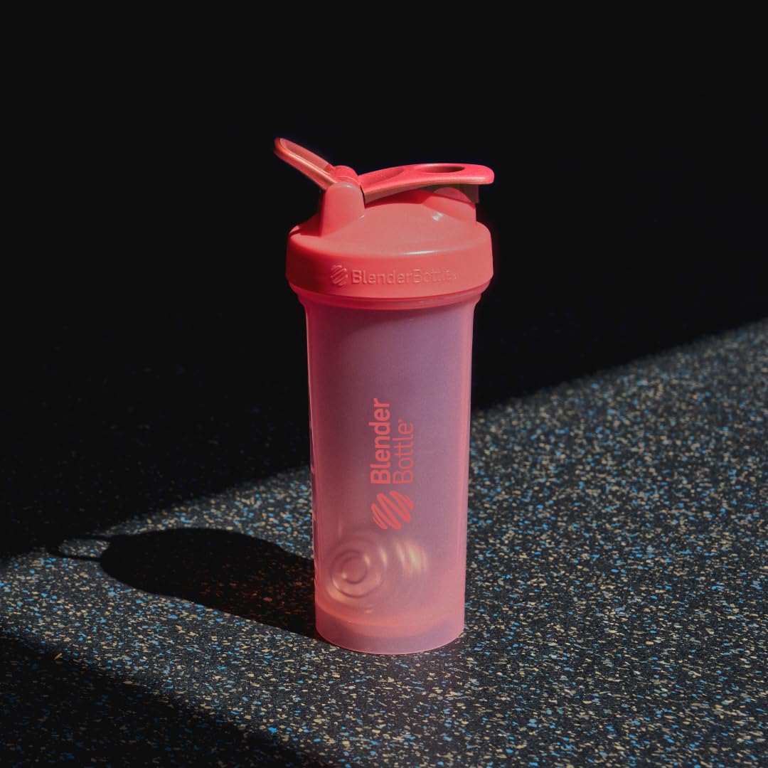 BlenderBottle Classic V2 Shaker Bottle Perfect for Protein Shakes and Pre Workout, 28-Ounce, Pack of 2 (Colors May Vary)