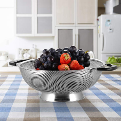 18/8 Stainless Steel Colander, Easy Grip Micro-Perforated 5-Quart Colander, Strainer with Riveted and Heat Resistant Handles, BPA Free, FDA Approved. Great For Pasta, Noodles, Vegetables and Fruits