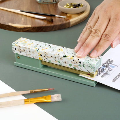 Swingline Stapler by Leah Bisch, 20 Sheets, Full Strip, Wildflowers (S700034)