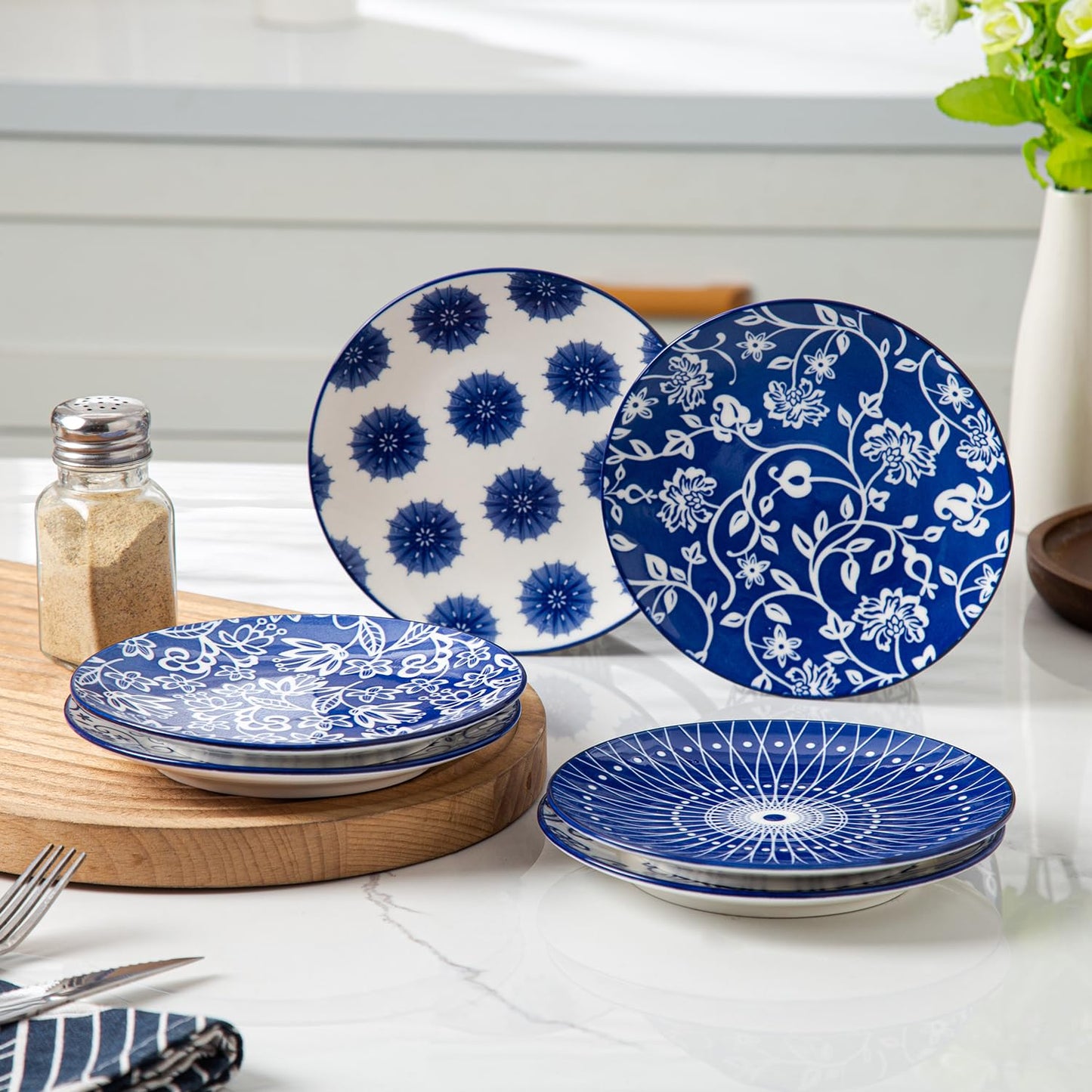 Cerkik Ceramic Dessert Plates Set - 6 Inch Mini Appetizer Plates for Kitchen - Small Salad Plate for Cake Snacks Side Dish, Microwave Dishwasher Safe, Gift, Vintage Blue