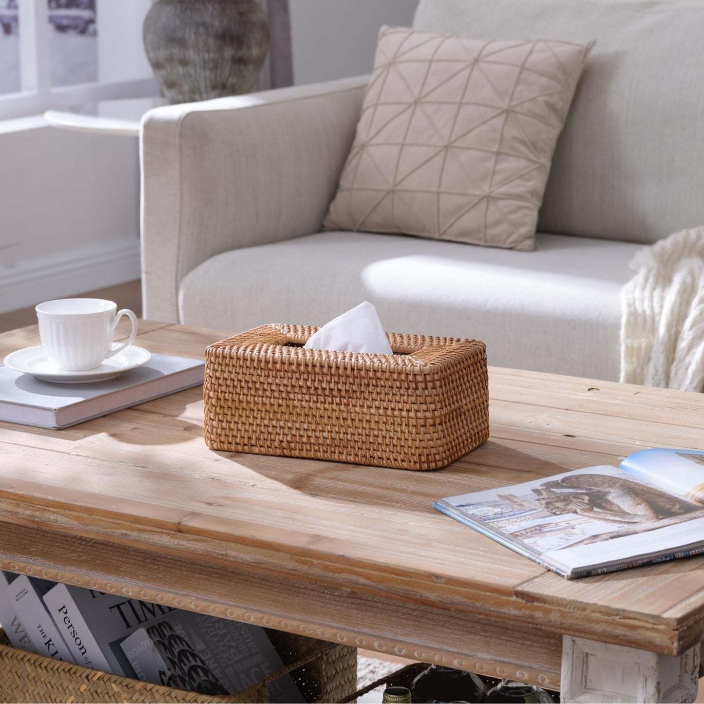 Rattan Tissue Box Cover, Rectanglar Hand Woven Wicker Tissue Holder, Boho Decorative Woven Facial Tissue Holder on Table and Bathroom, 26x15.5x10.5cm, Natural