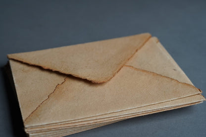 Wanderings Handmade Antiqued Envelope with Deckle Edge - 5.25x7.25/13.3x18.4 cm - Package of 25 Vintage Envelopes for Writers Invitations Wedding Stationary - Cold Press Thick 150 GSM Recycled Paper