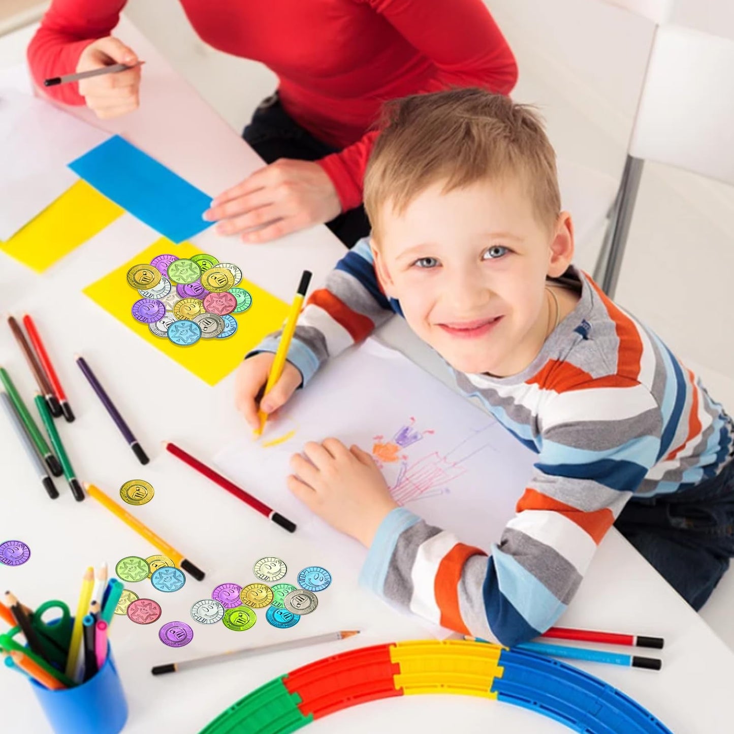Auch 300 Pieces Behavior Tokens for Being Good Coins Plastic Coins Fake Coins Smile Face Plastic Kindness Coins for Classroom Behavior Incentives Teacher Handout Rewards Prizes (Being Good Coins)