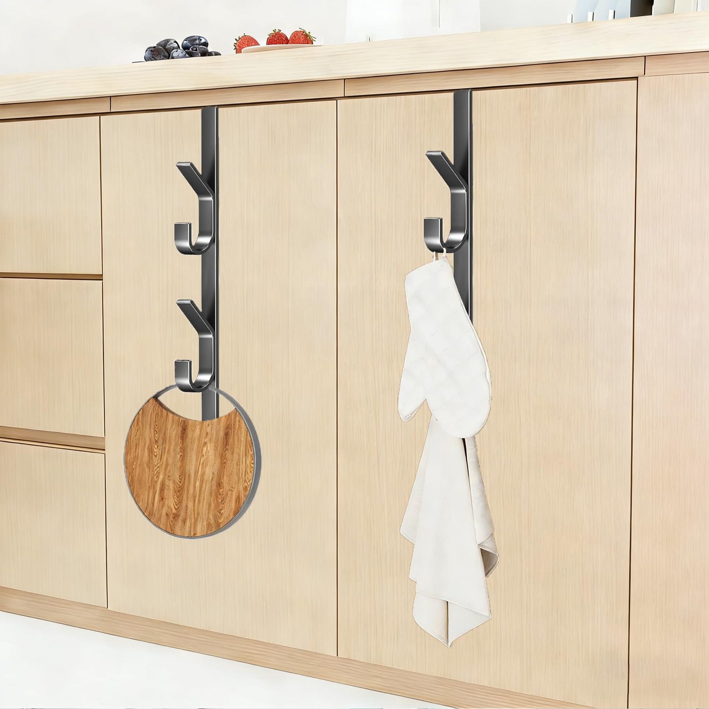 Over The Door Hooks 4-Pack, Door Hanger Hook with 5 Hooks, Heavy Duty Metal Door Hanger Organizer for Bathroom, Towels, Coats, Clothes, Hats, Bags - Black