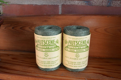 Bosmere K807G 2-Pack Nutscene Colored 3-Ply Twine, 394-Feet per Spool, Green