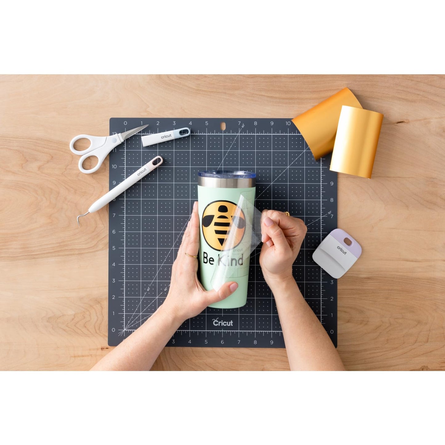 Cricut Transfer Tape - 1ft x 21ft - Easy Transfer Adhesive Sheet for Vinyl Projects - Compatible with Most Vinyl Types - Clear