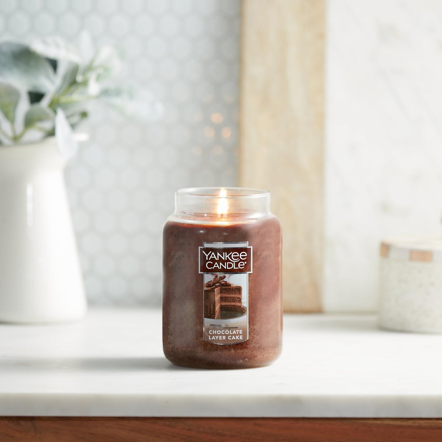 Yankee Candle Scented Candle, Chocolate Cake, Original Large Jar Candle, 110-150 Hours of Burn Time, 22 oz.