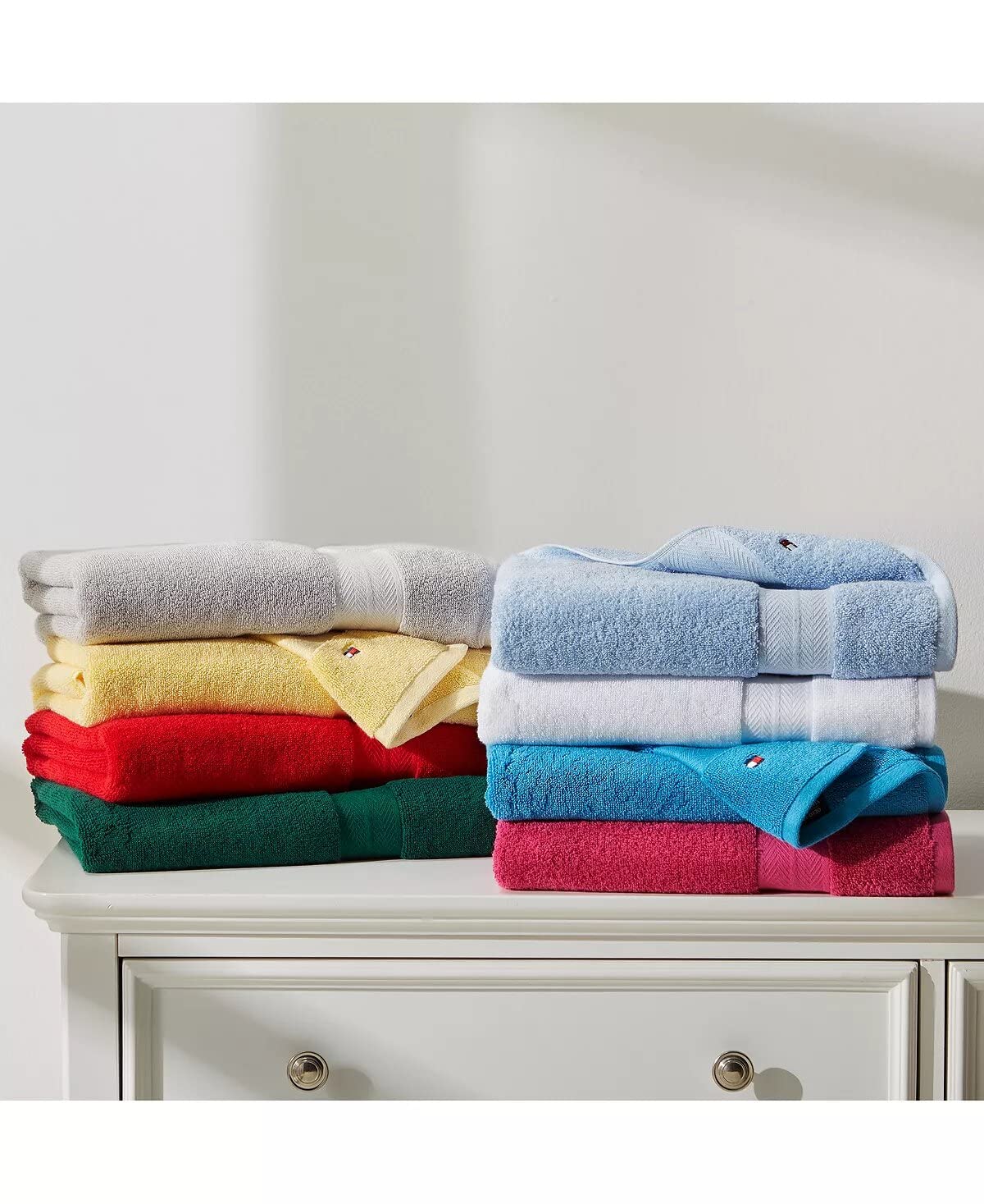 Tommy Hilfiger Solid Color Bath Towel 1 Piece - 30 X 54 Inches, 100% Cotton 574 GSM (Dark Green)