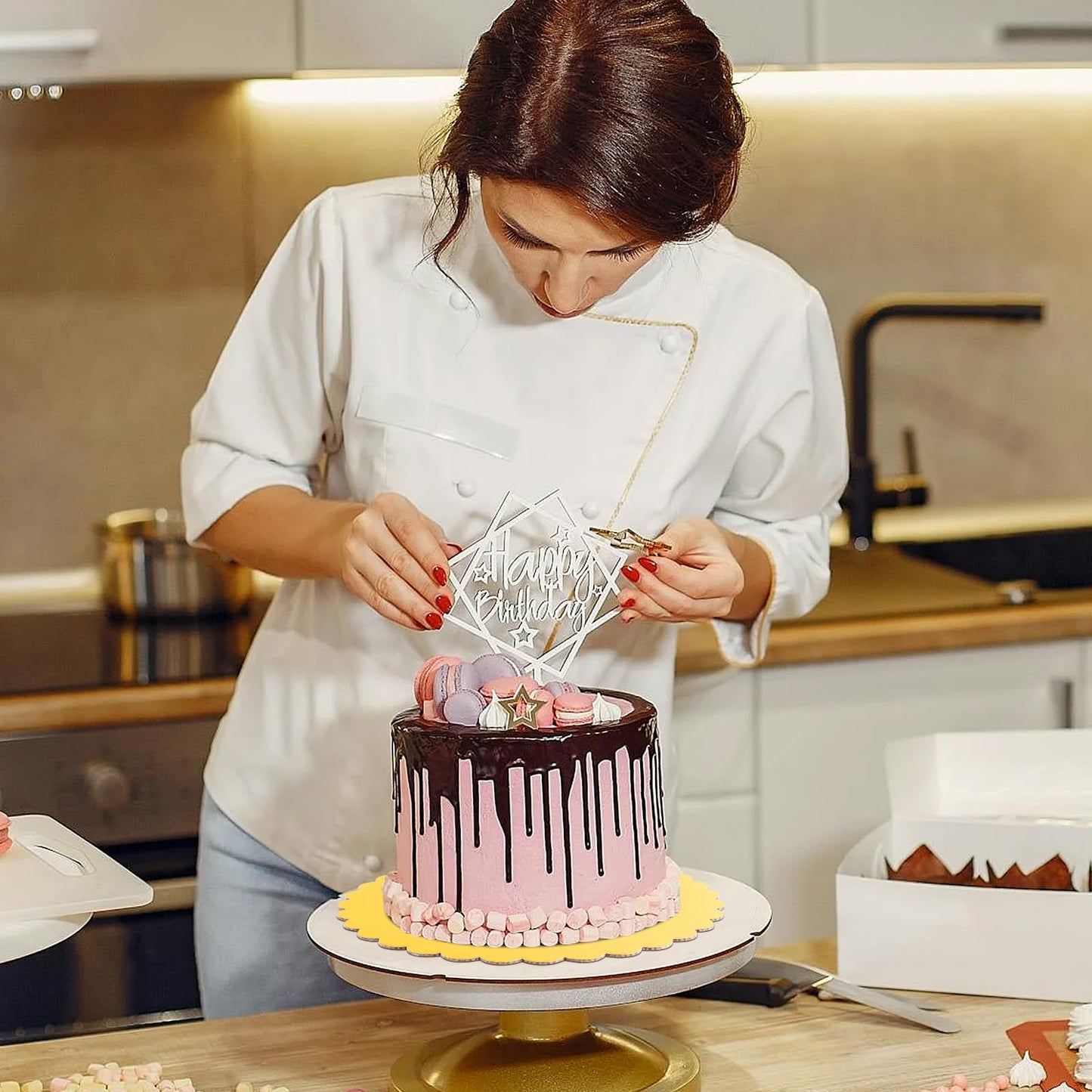 Worldity 30 Pcs Gold Cake Board, Sturdy Greaseproof Cake Circles Plate 8, 10, 12 Inch, Food-Graded Disposable Round Cardboard for Dessert Pizza Party Supplies Pizza Weddings Birthdays