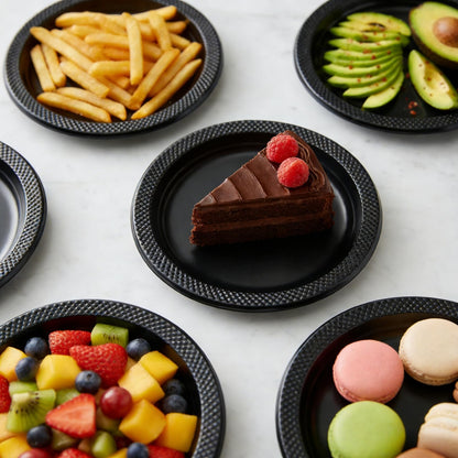 Cididu 200 Pcs Black Disposable Plastic Plates, 6.5 Inch Round Dessert Plates, Bulk Cake Plates Party Plates for Dinner Catering Birthday BBQ Wedding Travel Buffets, Light Weight Appetizer Supplies