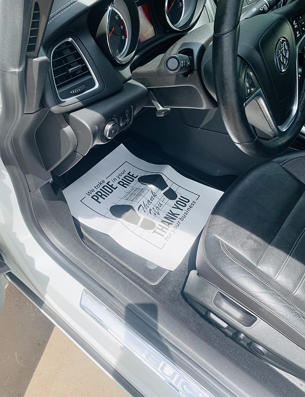 White Car Paper Floor Mats,50Pcs Vehicles Disposable Floor Pads,Temporary Cars Floor Protector,Automotive Mat Covers Protector,Detailing Detail Wash,Temporary Sticky 16x20inch