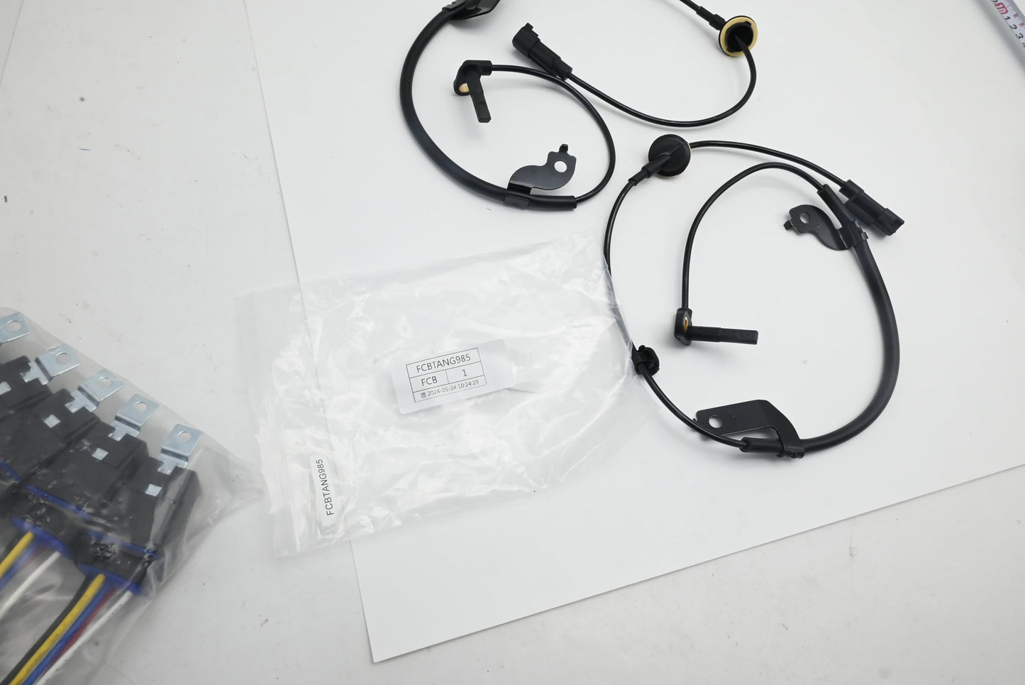 Vkinman 2Pcs 4670A576 ABS Speed Sensor Front Left and Right Side, ABS Wheel Speed Sensor Driver and Passenger Side ABS Wheel Speed Sensor 5S11130 5S11131 Replacement for Mitsubishi Lancer Outlander