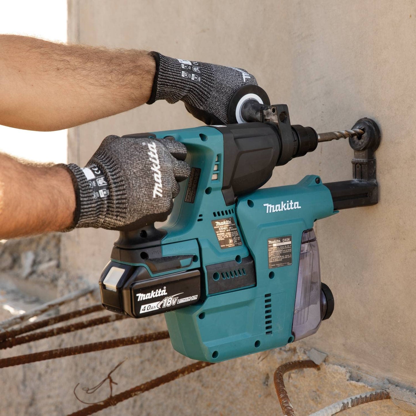 Makita T-04139 Advanced FitKnit™ Cut level 7 Nitrile Coated Dipped Gloves (Small/Medium)