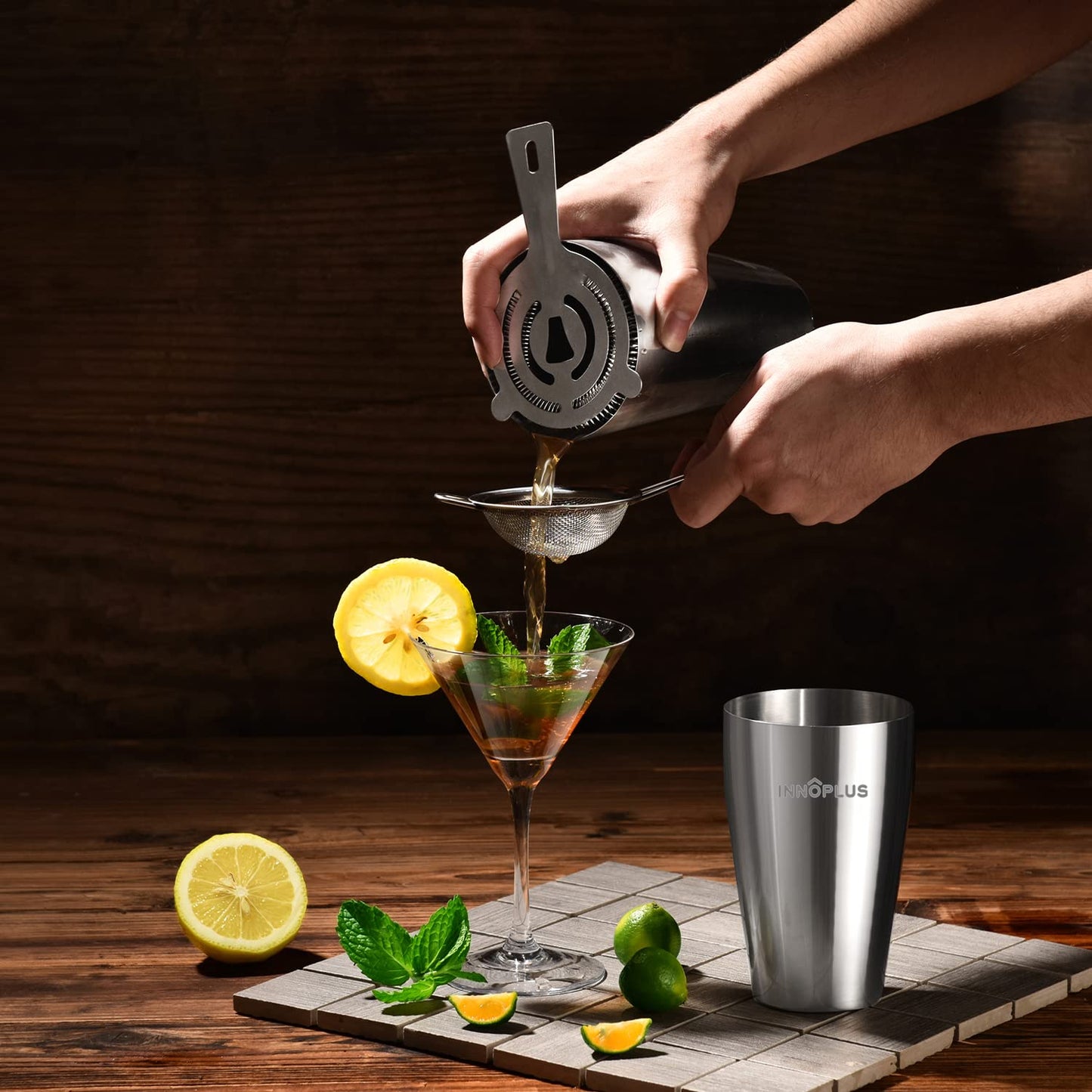 27OZ Cocktail Shaker, Cocktail Shakers 800ml, Cocktail Making Set 6Pcs, Cocktail Shaker Kit with Strainer, Double Jigger, Bar Mixing Spoon, Boston Shaker Bartender Maker Martini Set
