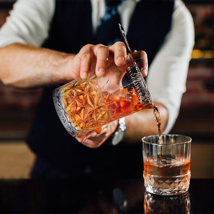 Carfeel 2 Piece Crystal Cocktail Mixing Glass Set with Hawthorne Strainer, Old Fashioned Mixing Glass