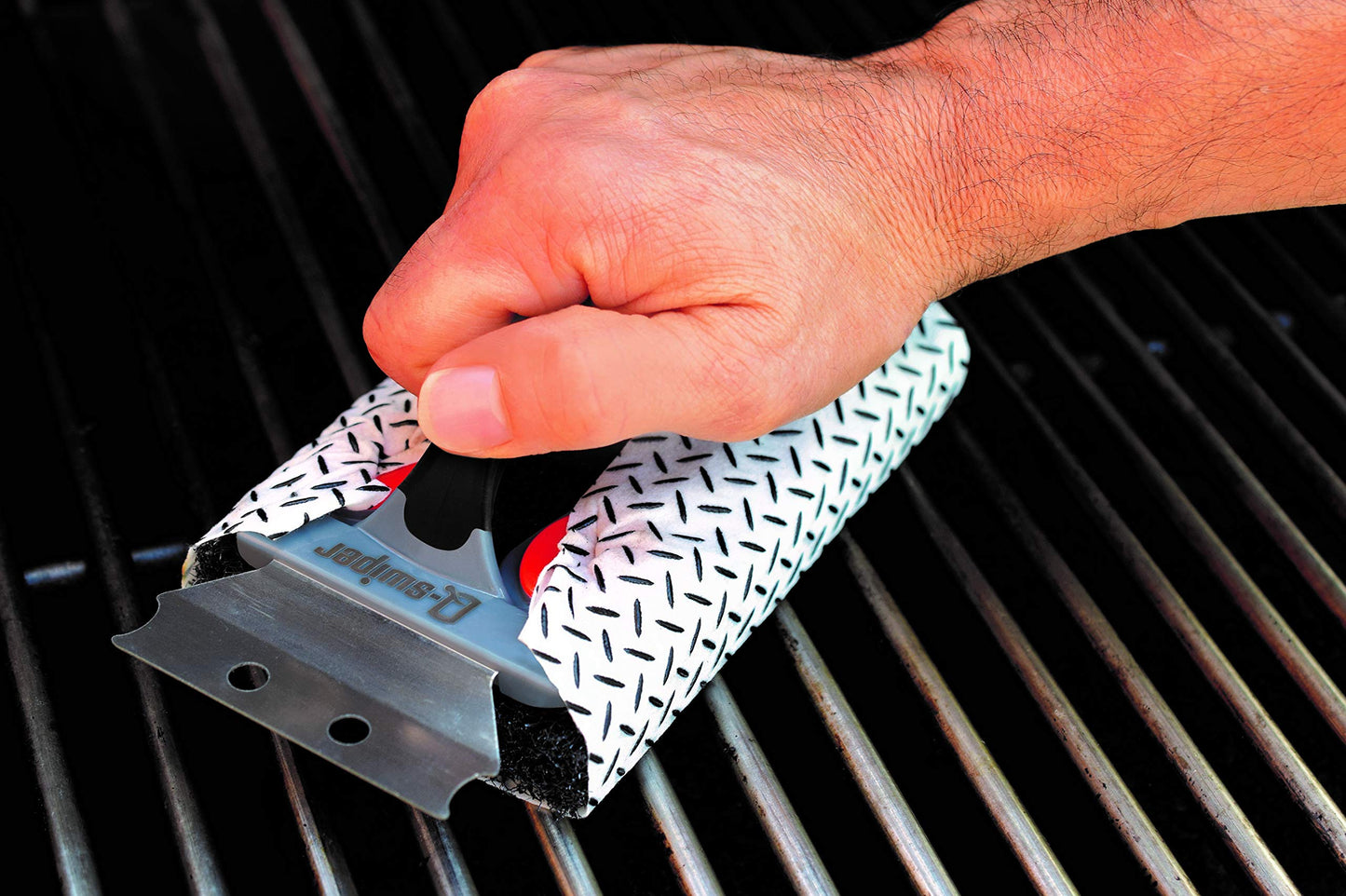 Q-Swiper BBQ Grill Cleaner Set - 1 BBQ Brush with Scraper and 25 BBQ Grill Cleaning Wipes. Bristle Free & Wire Free. Safe Way to Remove Grease and Grime for A Clean and Healthy Grill!