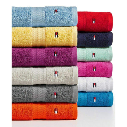Tommy Hilfiger Solid Color Bath Towel 1 Piece - 30 X 54 Inches, 100% Cotton 574 GSM (Dark Green)