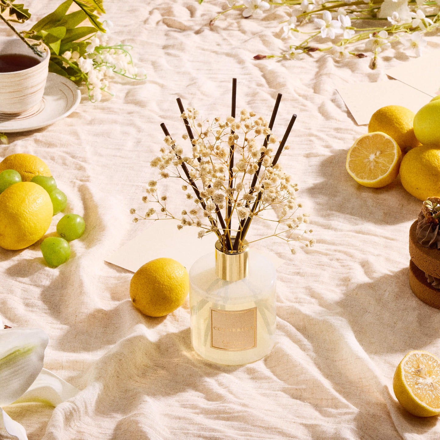 Cocorrína Reed Diffuser Set, 6.7 oz Clean Linen Scented Diffuser with Sticks Home Fragrance Essential Oil Reed Diffuser for Bathroom Shelf Decor Home Decor