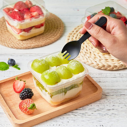 50Pack 8 oz Square Plastic Dessert Cups with Lids and Individually Wrapped Spoons, Clear Disposable Plastic Yogurt Parfait Cups for Cupcake Mousse Yogurt Pudding Mousse Fruits (50Pack)
