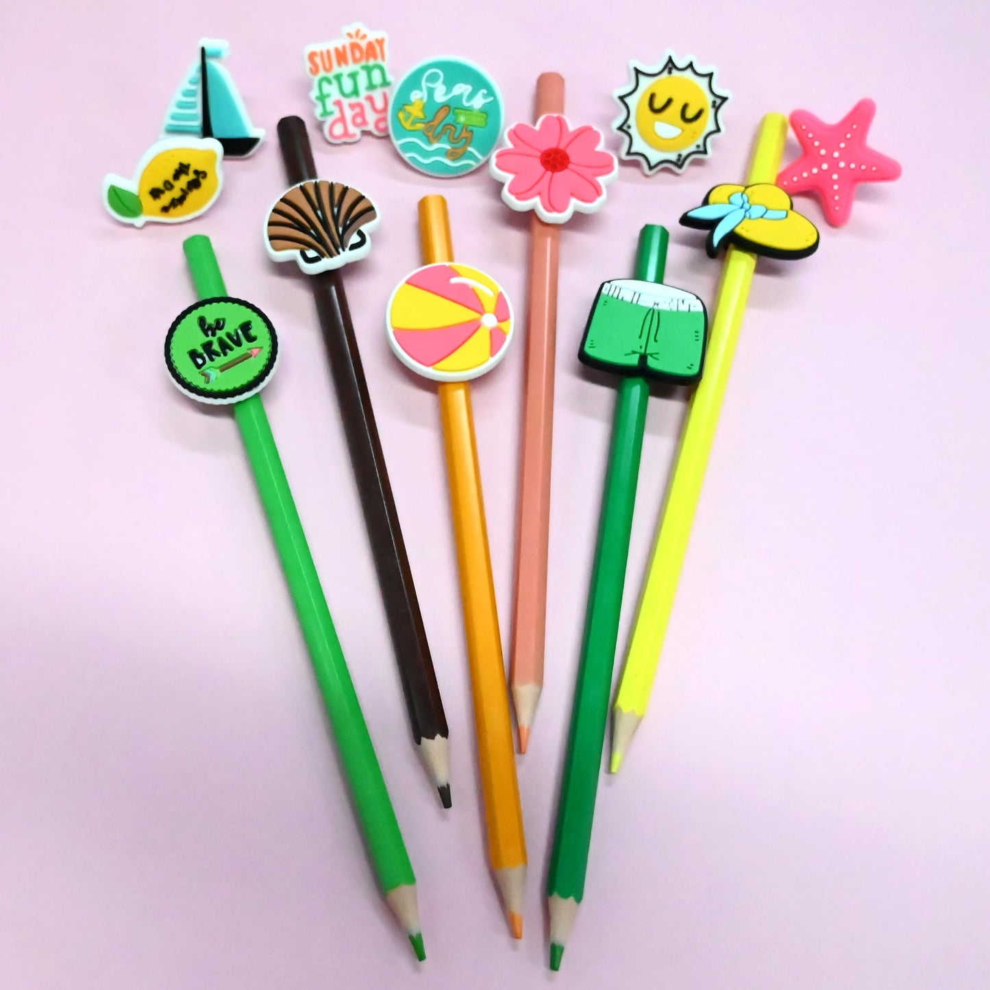 XHAOYEAHX 100PCS Summer Theme Different Pencil Topper Charms Decoration Sun Theme Ocean pen charms PVC pen Topper Student DIY Pencil Clips Charms Accessories for Classroom Students Gifts Awards.