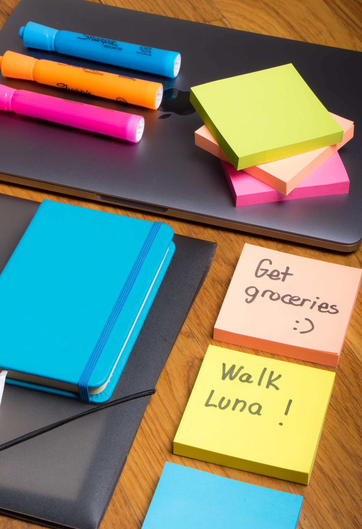 Infiniko Sticky Notes 3x3 Inch, 6 Bright Color Sticky Pads, 100 Sheets Each, Super Sticky Notes with Strong Adhesive Office Supplies for Desk, School & Daily Planning