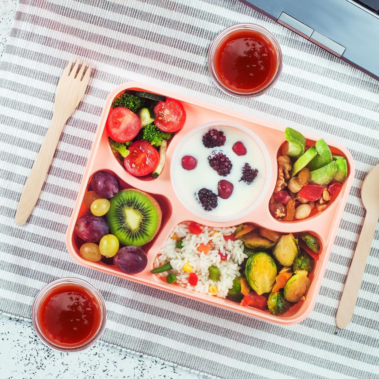 [6 Pack] Glass Salad Dressing Container to Go Glass Small Dipping Sauce Cups Glass Condiment with Lids Leakproof Reusable for Lunch Box Work Trip 2.7 Oz