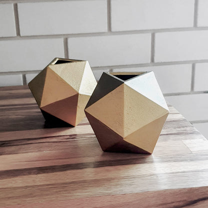Ambipolar Geometric Shelf Décor Ball Shape Iron Cast Decorative Bookend for Lightweight Books Or Organizer, 2 Pack (Gold)