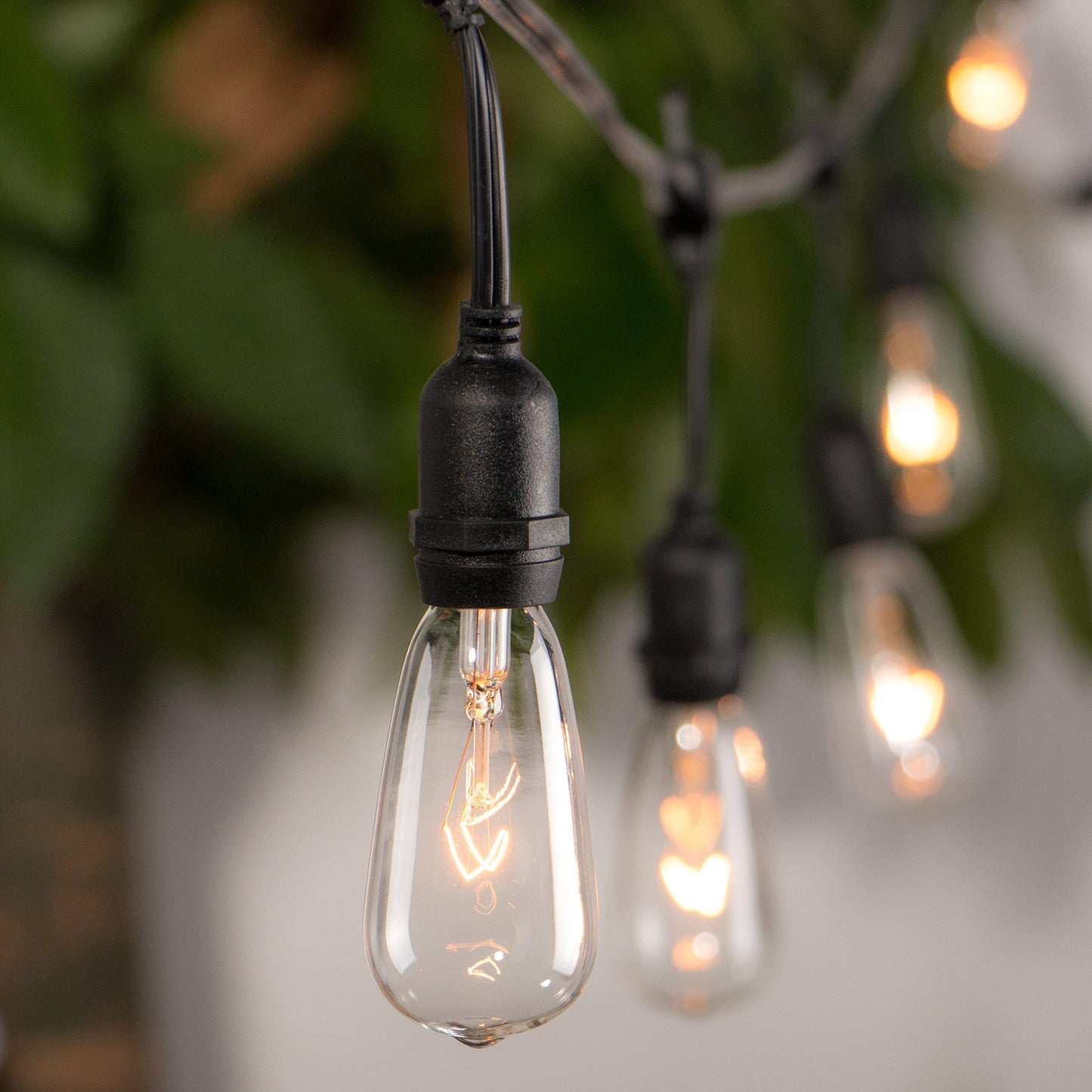 10 Pack Edison Replacement Light Bulbs,7-Watt E17 Screw Base ST40 Replacement Clear Glass Light Bulbs for Outdoor String Lights, Warm White