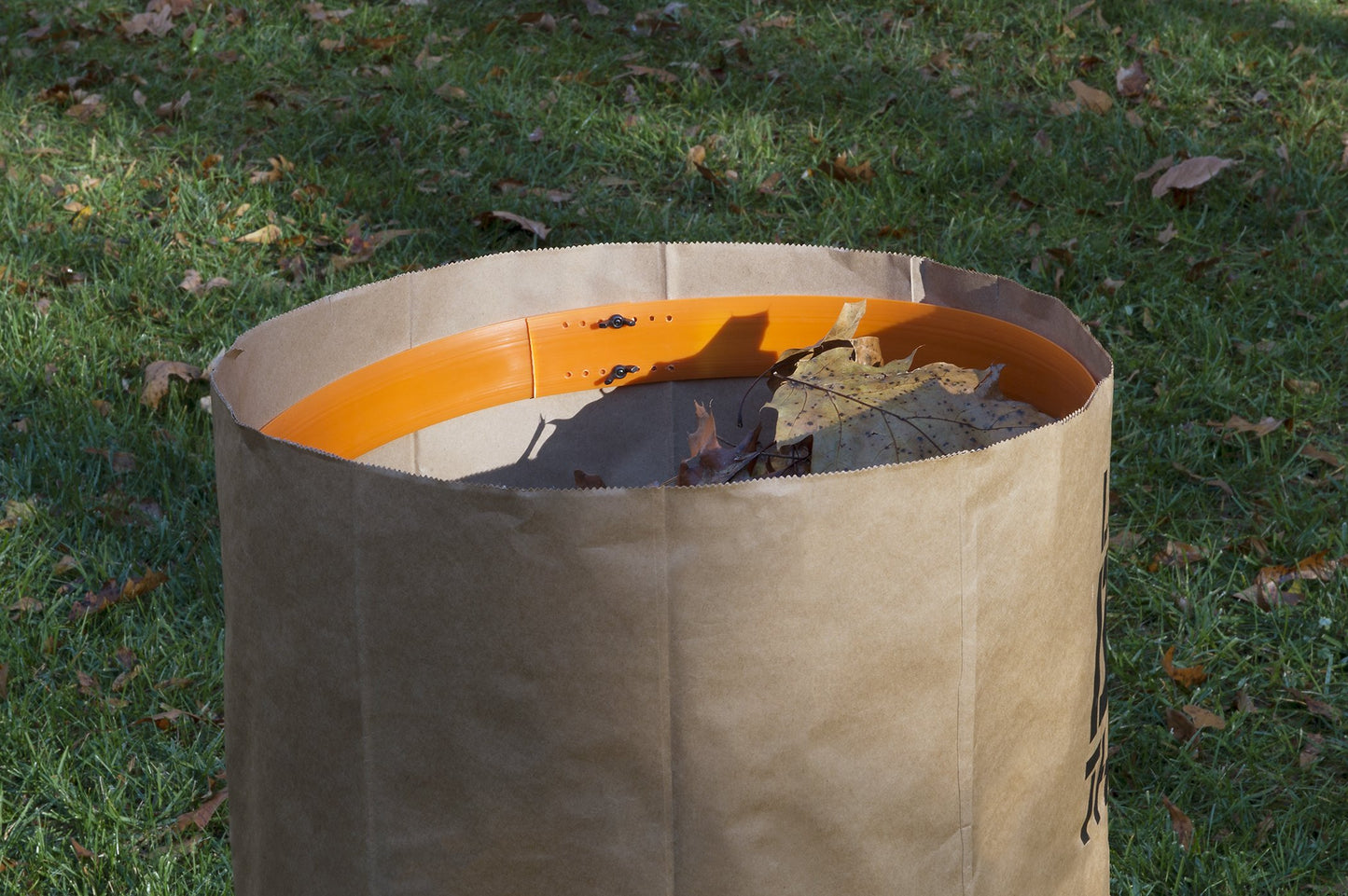 WORX WA0051 Paper Yard Waste Bag Holder for 12" by 16" or WG430 Leaf Mulcher