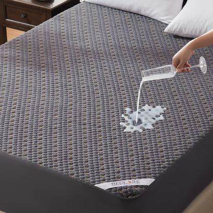 BEDLORE Full Mattress Protector, Waterproof Mattress Cover Fitted 6-15 Inch Deep Pocket, Breathable and Noiseless Mattress Pad Machine Washable for Home, Bedroom, Hotel