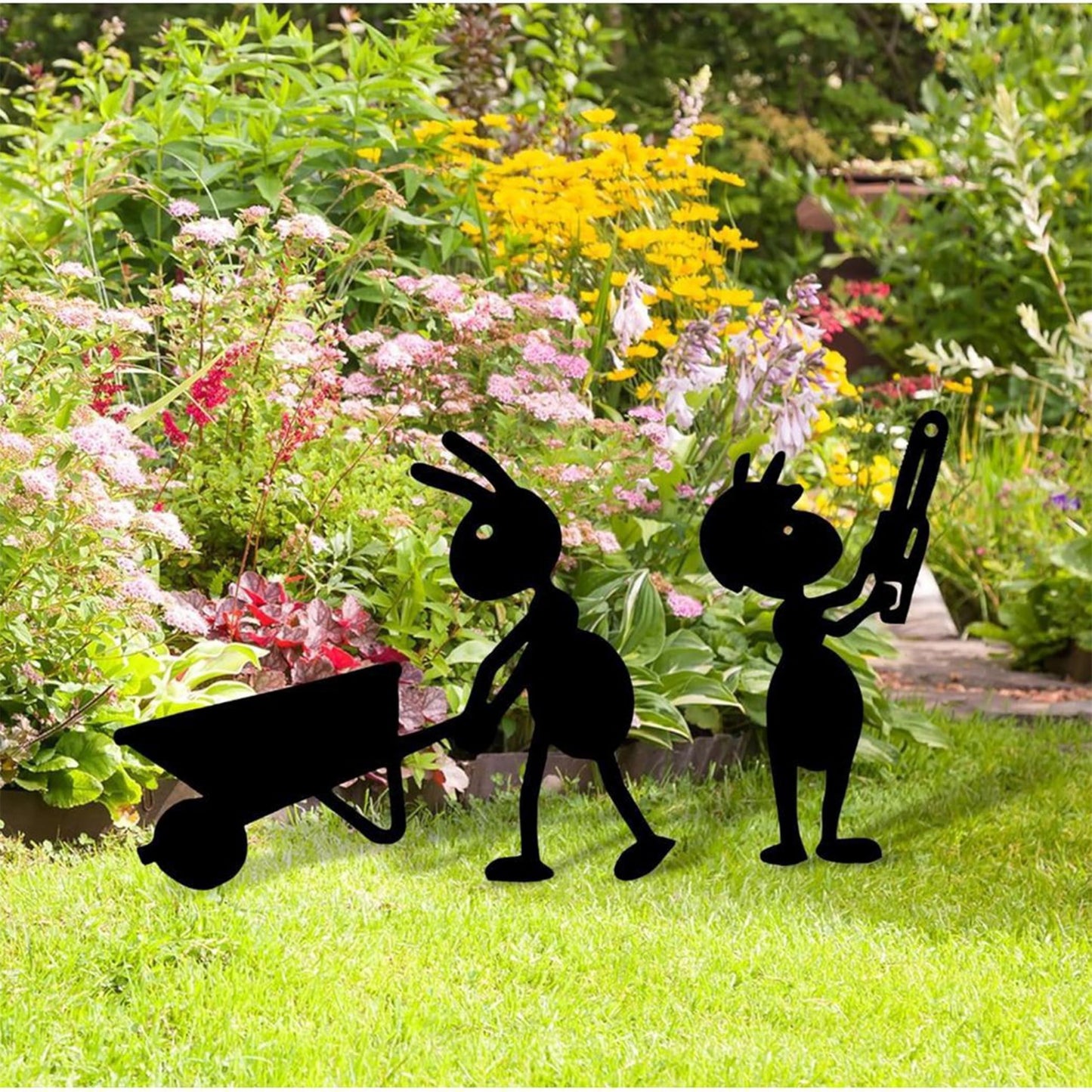 Whimsical 6-Piece Metal Ant Sculptures Set | Funny Black Metal Garden Stakes | Weatherproof Outdoor Decor for Lawn, Pathway, and Backyard