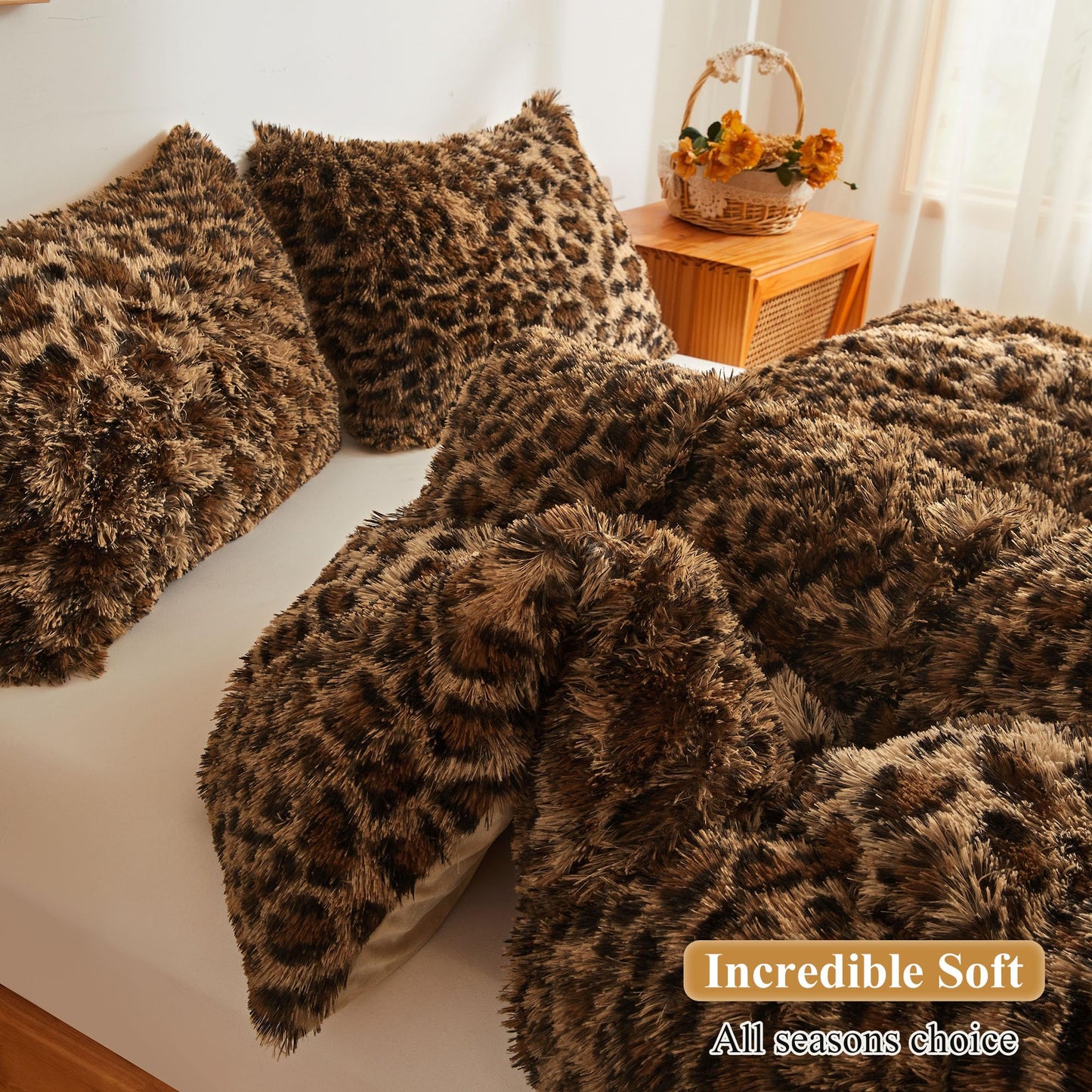 XeGe Cheetah Print Faux Fur Fluffy Pillowcases, Plush Shaggy Soft Long Pillow Covers, Fuzzy Decorative Leopard Print Pillow Cases, Furry Pillow Shams for Bed Couch Zipper, Set of 2(Standard, Brown)