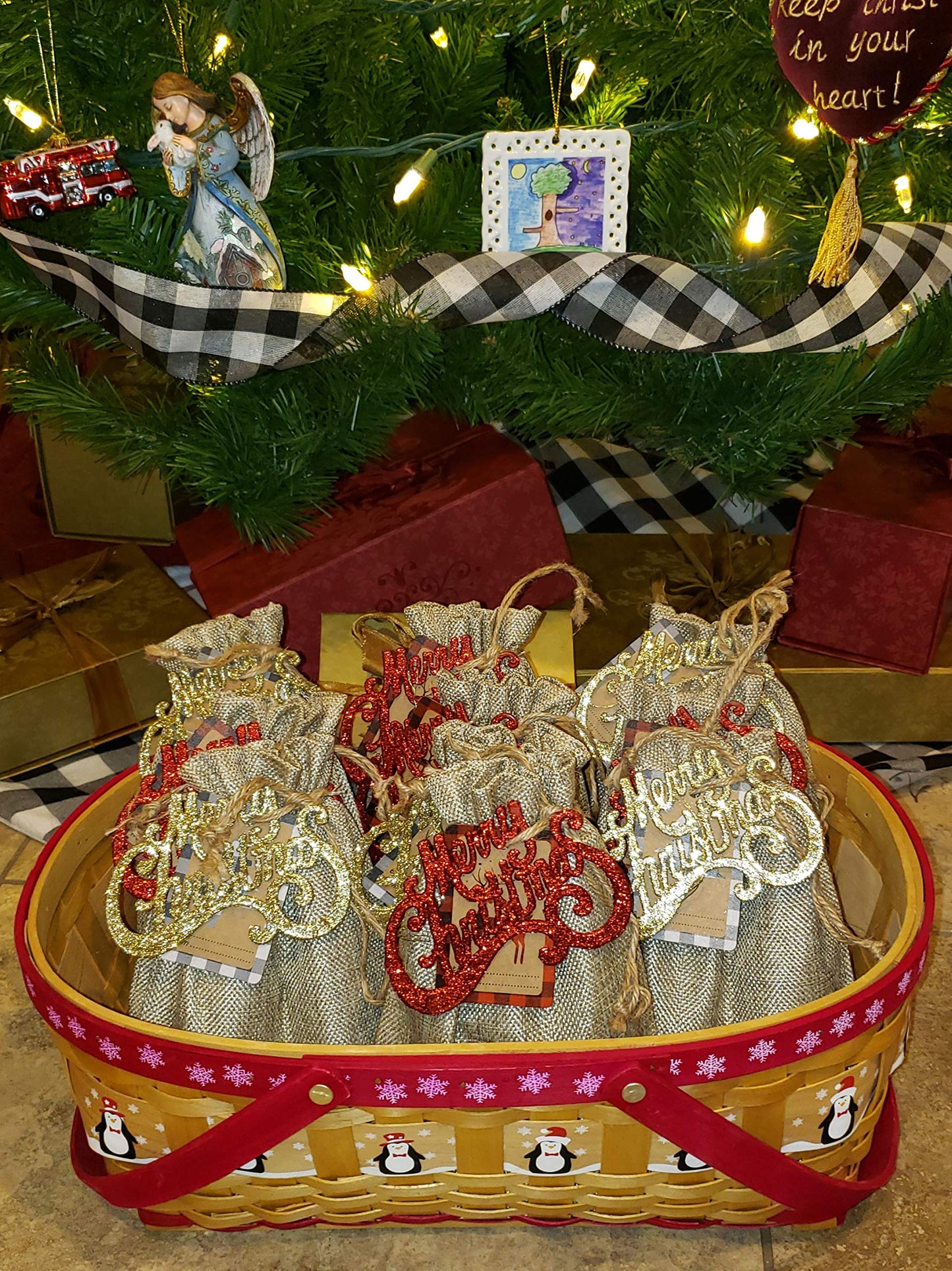 WEWIVODA Burlap Bags, 20 Packs 6.7"x9" Burlap Lined Gift Bag Drawstring Jewelry Pouches Party Favor Linen Pockets for Wedding Birthday Halloween Thanksgiving Christmas New Year DIY Crafts (6.7"x9")