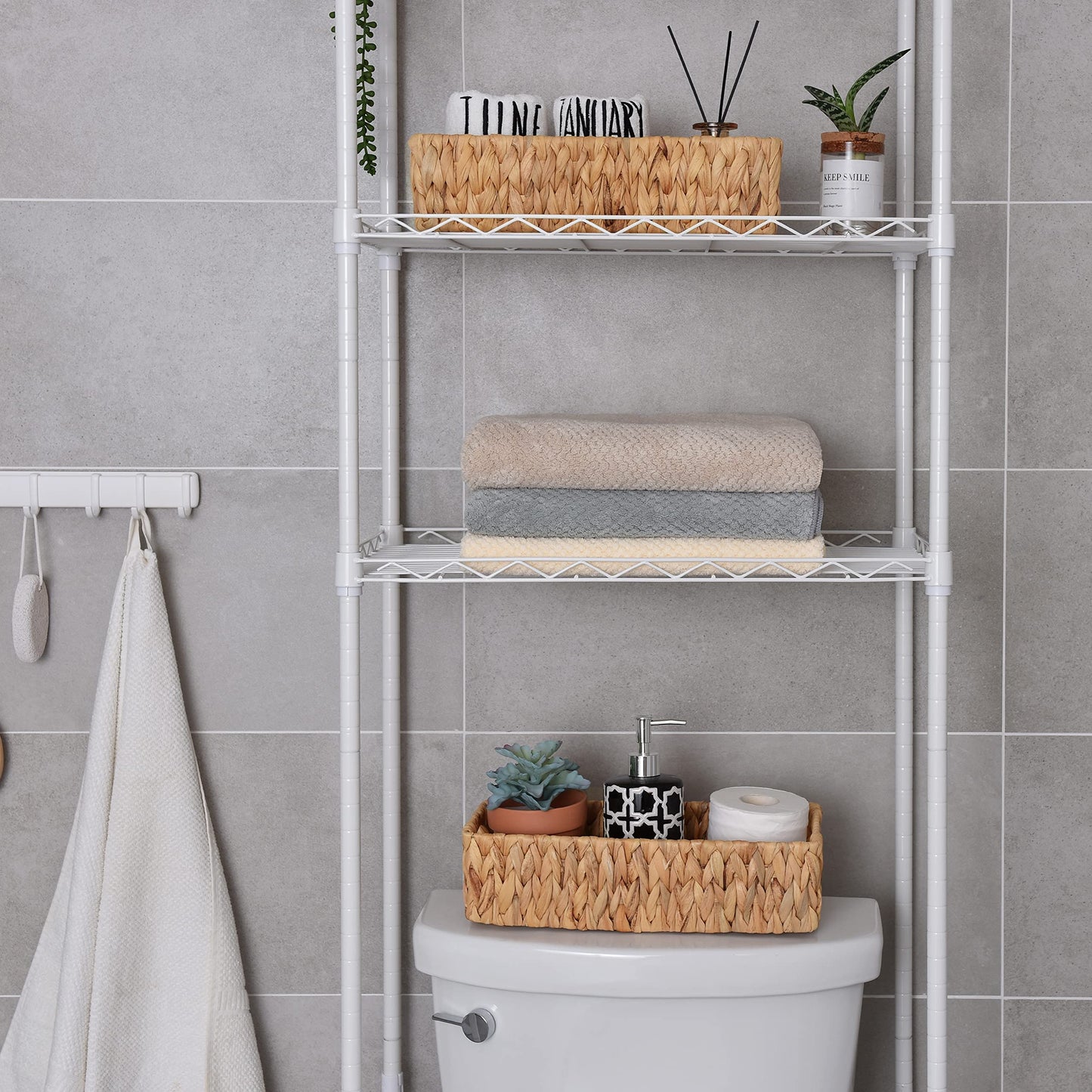 StorageWorks Water Hyacinth Basket for Toilet Paper, Wicker Baskets for Storage with Built-in Handles, 14 "L x 6 "W x 3 "H