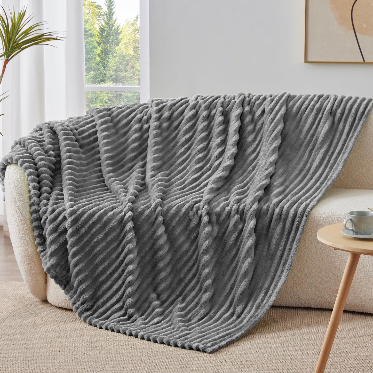 BEDELITE Fuzzy Throw Blanket for Couch - Grey Fluffy Cozy Soft Plush Warm Fleece Blankets for Winter, Bedroom Valentine's Day Decor Gifts for Him Her